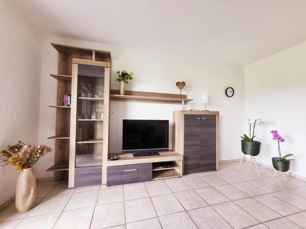 Ferienwohnung Mary Schmidtheim エクステリア 写真